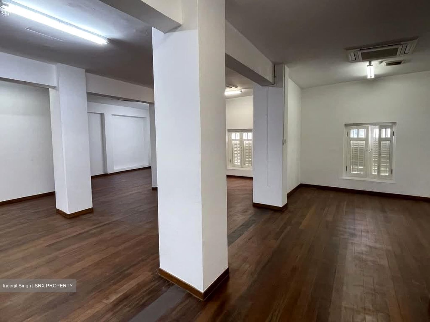 Arab Street (D7), Office #562580121